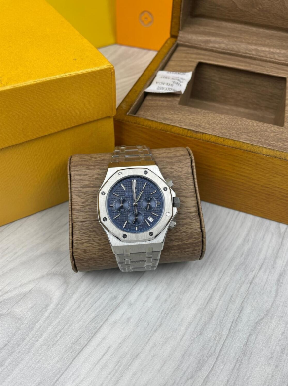 Audemars Piguet Royal Oak Silver Watch in Blue Dial