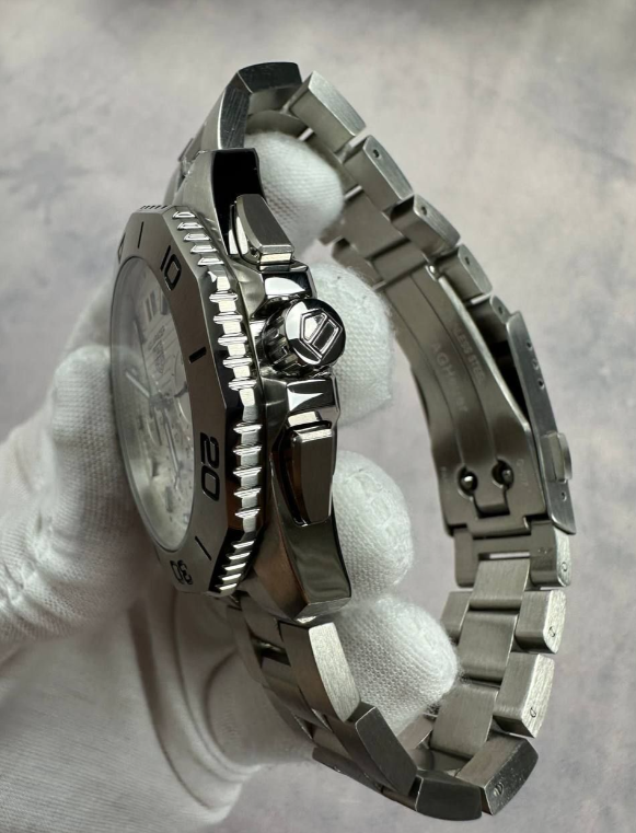 TAG Heuer Aquaracer Professional 200 Date Men's Watch
