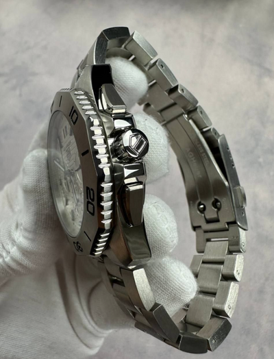 TAG Heuer Aquaracer Professional 200 Date Men's Watch